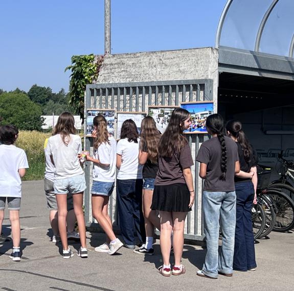 Neuer Pausenplatz wurde zur Fotobühne